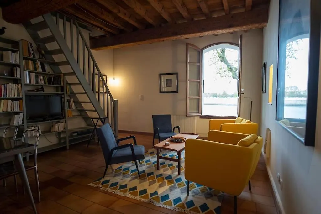 Jolie Maison A La Roquette Daire Arles